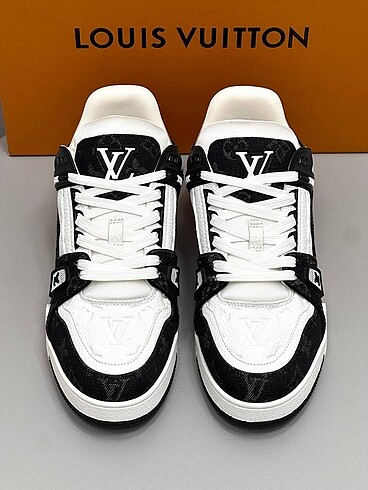 38 Beden siyah Renk Louis Vuitton spor ayakkabı sneaker