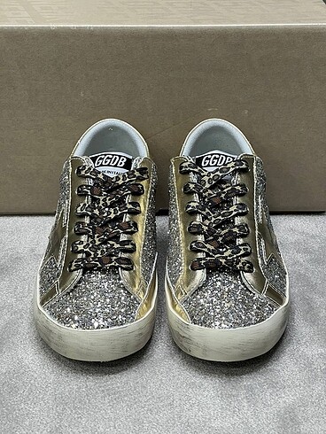Golden Goose Deluxe Golden goose spor ayakkabı sneaker