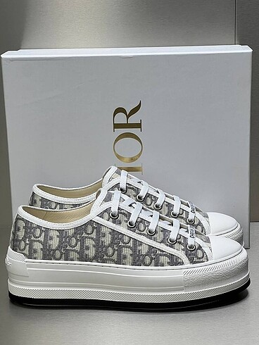 38 Beden Dior sneaker ayakkabı dior spor ayakkabı sneaker