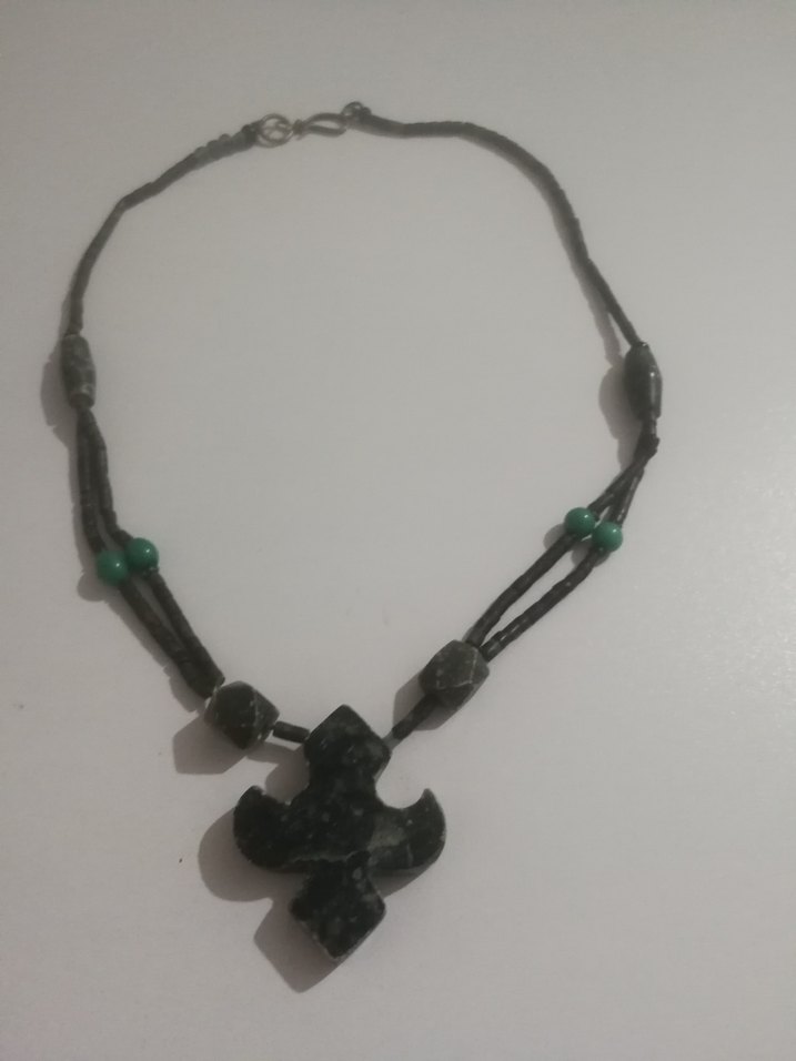 Gri Bulmaca Parçası Kolye - Görsel 3