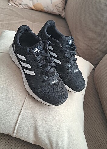 Adidas Orjinal Adidas ayakabi 