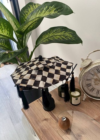 Püsküllü Siyah Beyaz Kadın Şemsiye - Görsel 2