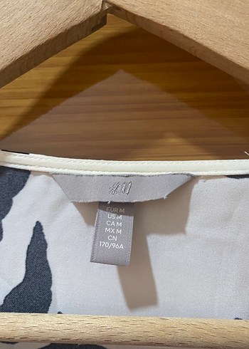 H&M H&M uzun kollu kısa elbise