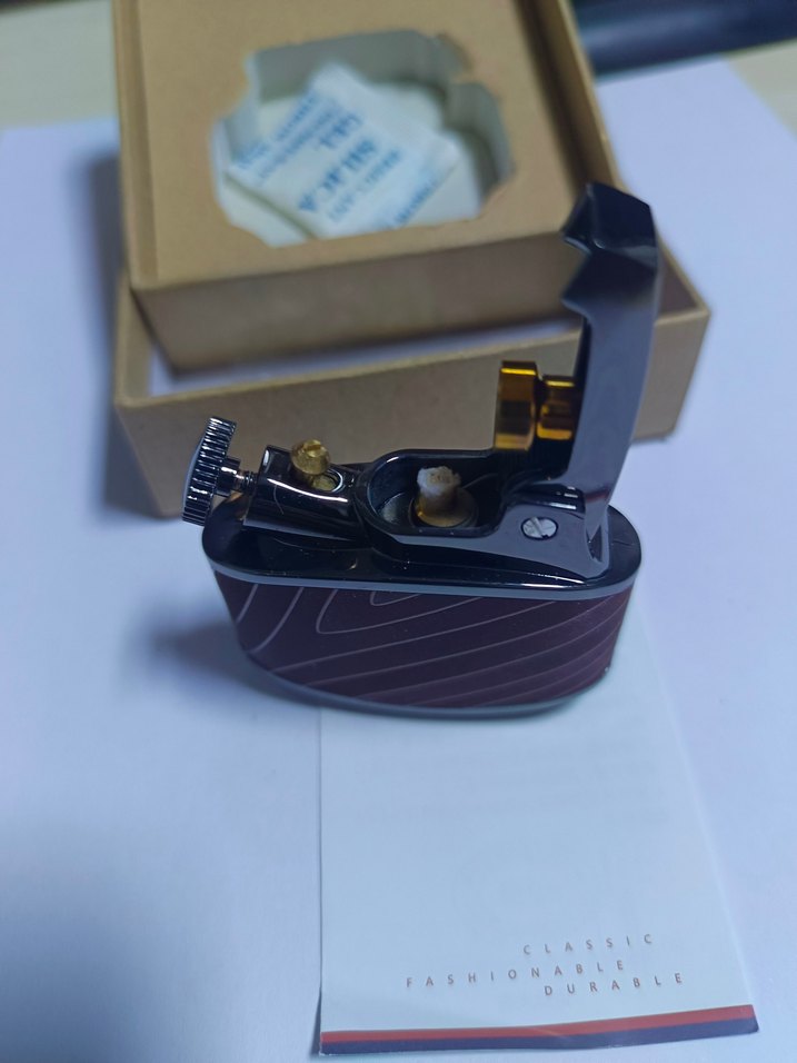 Bordo Honest Metal Çakmak - Görsel 3