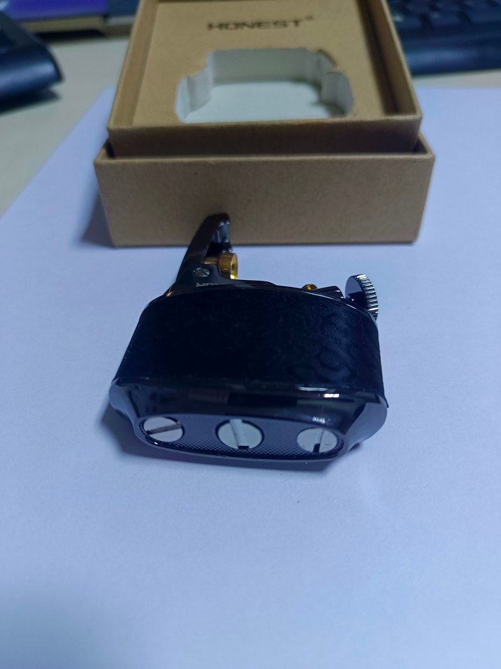 Siyah HONEST Desenli Çakmak - Görsel 3