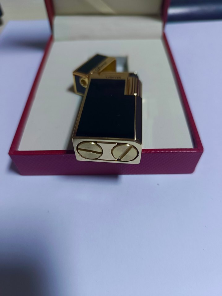 Altın ve Siyah Renkli Çakmak - Görsel 4