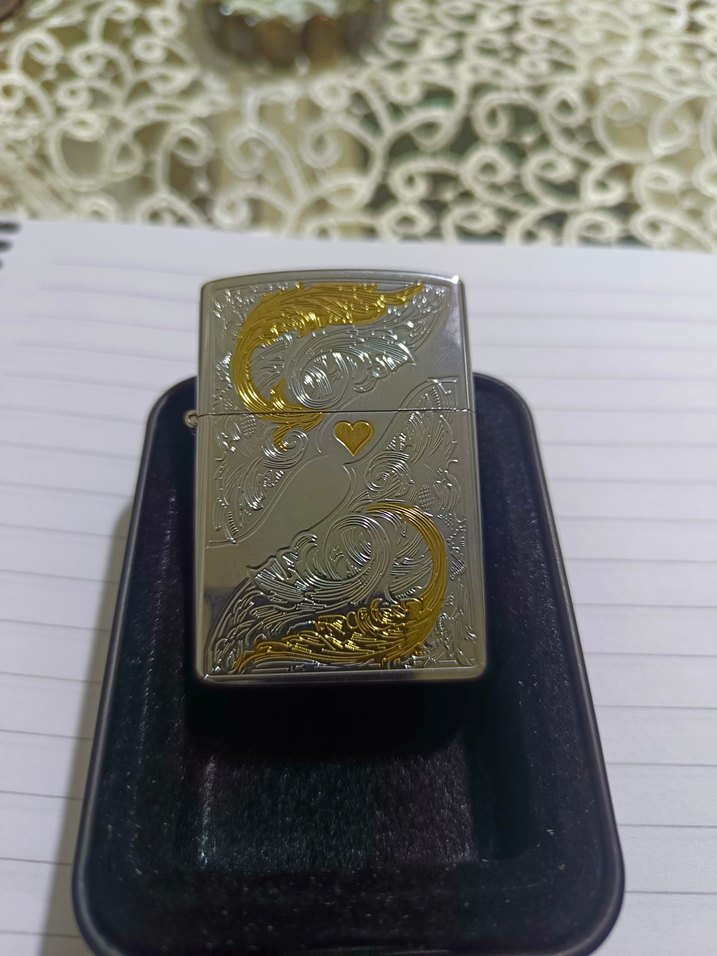 zorro Altın Detaylı İşlemeli Zippo Çakmak - Görsel 3