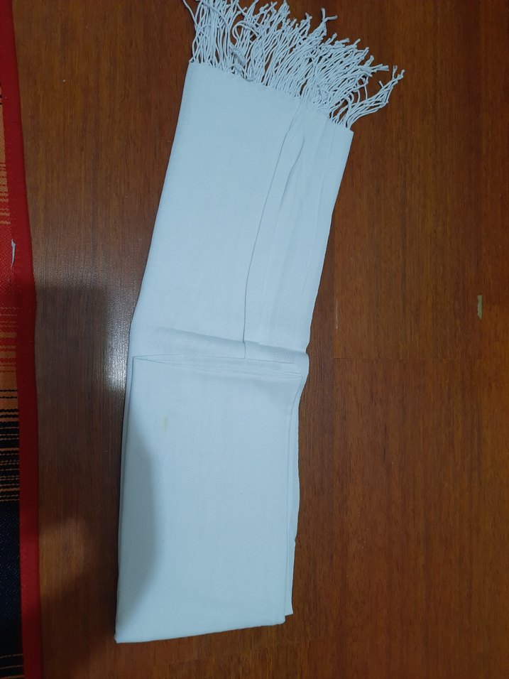 Beyaz Kadın Drapeli Şal - Görsel 2