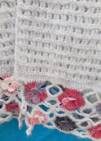 El Örgüsü Bohem Gri&renkli çiçek desenli Kadın Yelek - Görsel 2