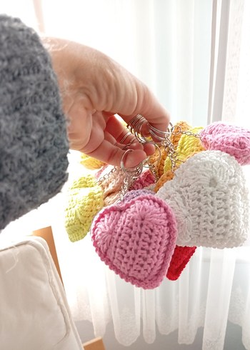 Lütfen açıklamayı okuyun. Renkli Örgü kalp şeklinde Anahtarlık - Görsel 4