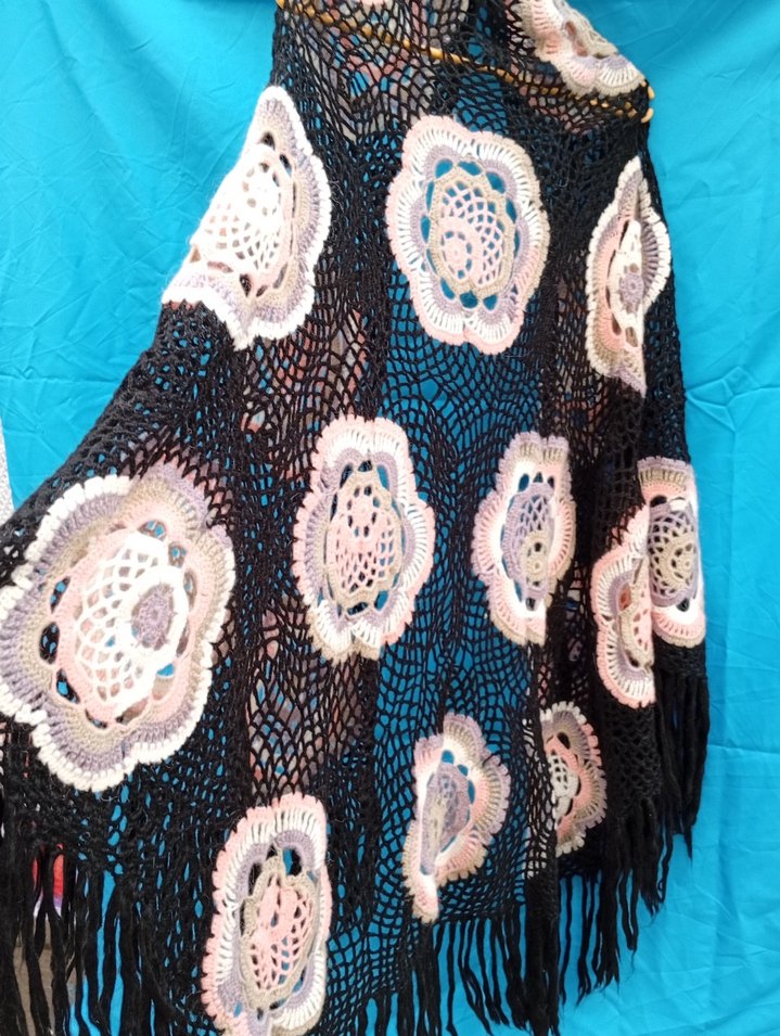 Renkli Dantel Detaylı Bohem Kadın El Örgüsü Şal - Görsel 2