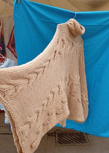 Bej Bohem Uzun Kollu Boğazlı Örgü Panço - Görsel 3