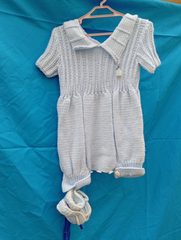 Mavi El Örgüsü Kısa Kollu Erkek bebek tulumu ve patiği. - Görsel 4