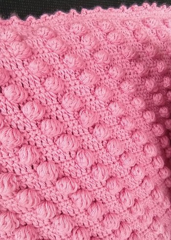Pembe renkli popcorn kılent yastığı ile birlikte