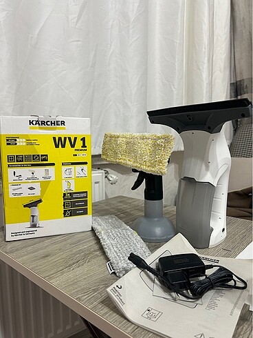 Karcher WV1 Cam Temizleme Makinesi