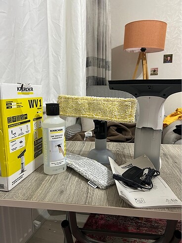 Diğer Karcher WV1 Cam Temizleme Makinesi