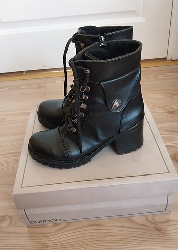 #bot #kadın #kışlık #deri #tarz #siyah - Görsel 9