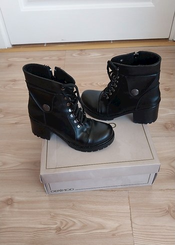 #bot #kadın #kışlık #deri #tarz #siyah - Görsel 4