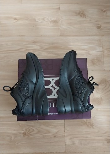 #dolgutopuk #sporayakkabı #kadın #deri #siyah #yeni #moda #tarz - Görsel 7