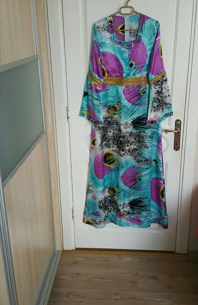 #uzunelbise #abiye #şık #tarz #kadın #moda #saten - Görsel 4