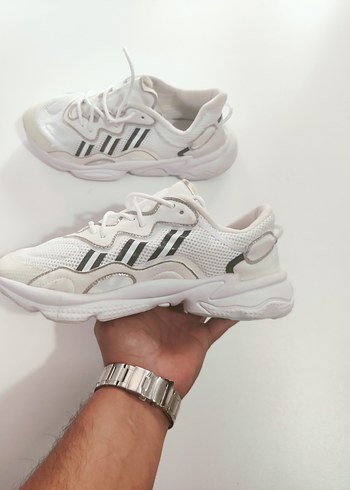38 Beden Adidas ozweego Beyaz Bağcıklı Kadın Spor Ayakkabı