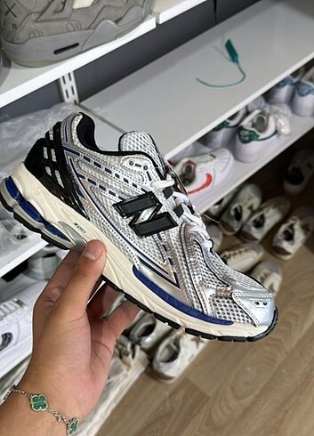 Nb 1906r