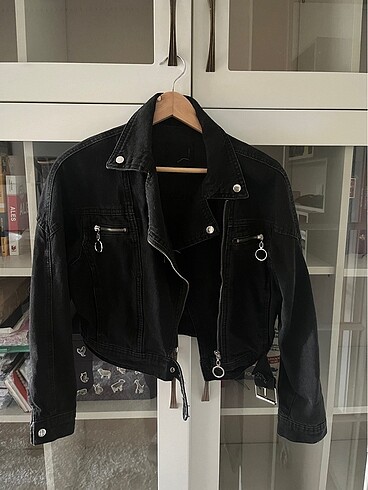 Biker görünümlü siyah kot ceket