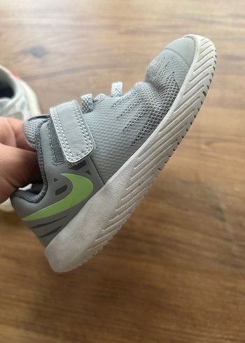 Nike Gri Cırt Cırtlı Ayakkabısı 23.5