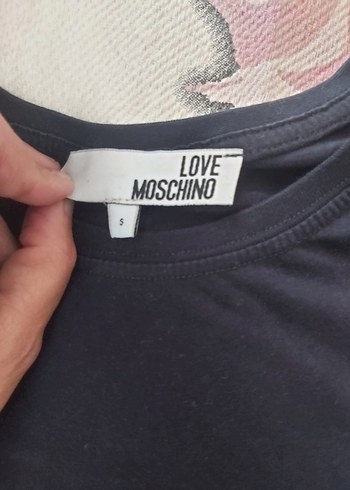 m Beden Moschino Baskılı Tişörtü