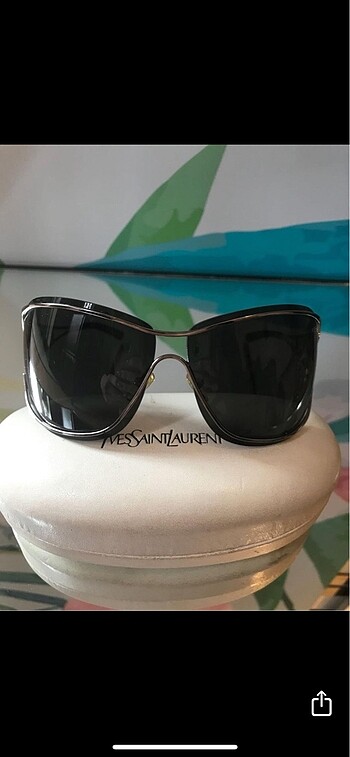 Ysl güneş gözlüğü
