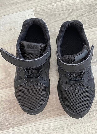 Nike spor ayakkabı