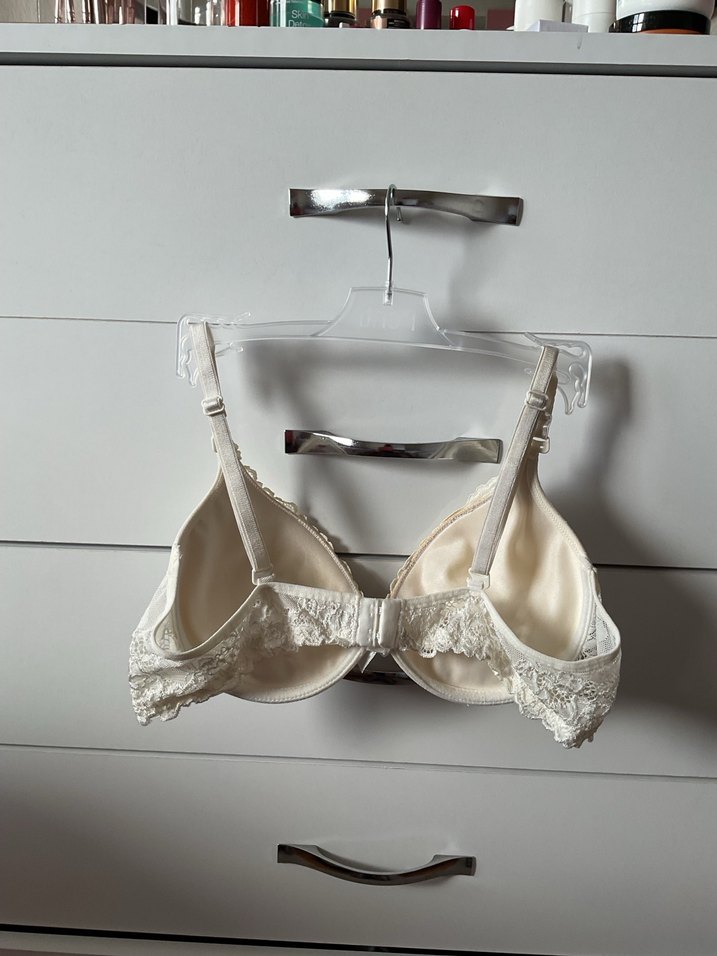 Beyaz Minimalist Dantel Sütyen - Görsel 3