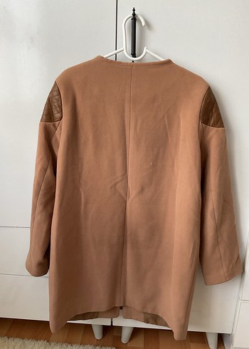 Deri Detaylı Camel Renk Kaban - Görsel 5