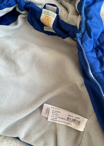 Mavi Kapüşonlu Erkek Çocuk Şişme Mont - Görsel 7