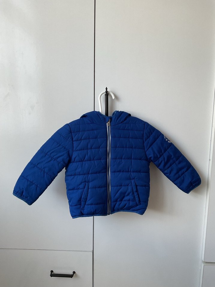 Mavi Kapüşonlu Erkek Çocuk Şişme Mont - Görsel 2