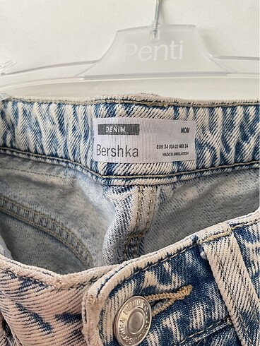 34 Beden mavi Renk BERSHKA JEAN