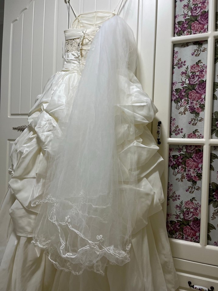 Parlak Beyaz A-Line Gelinlik - Görsel 5