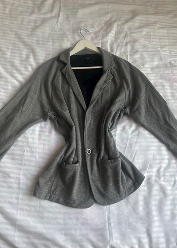 Düğmeli Gri Penye Ceket - Görsel 3