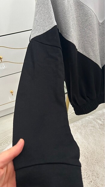 l Beden Sweatshirt