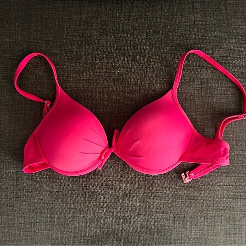 Bikini üstü