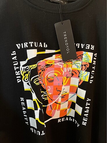 Trendyol & Milla Siyah Desenli sweatshirt trendyolmilla
