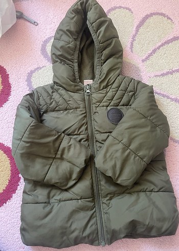 Kapüşonlu Erkek Çocuk Yeşil Mont