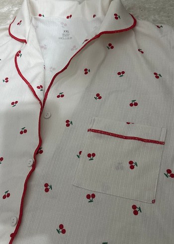 Kısa Kollu Kiraz Desenli Beyaz Gecelik - Görsel 4