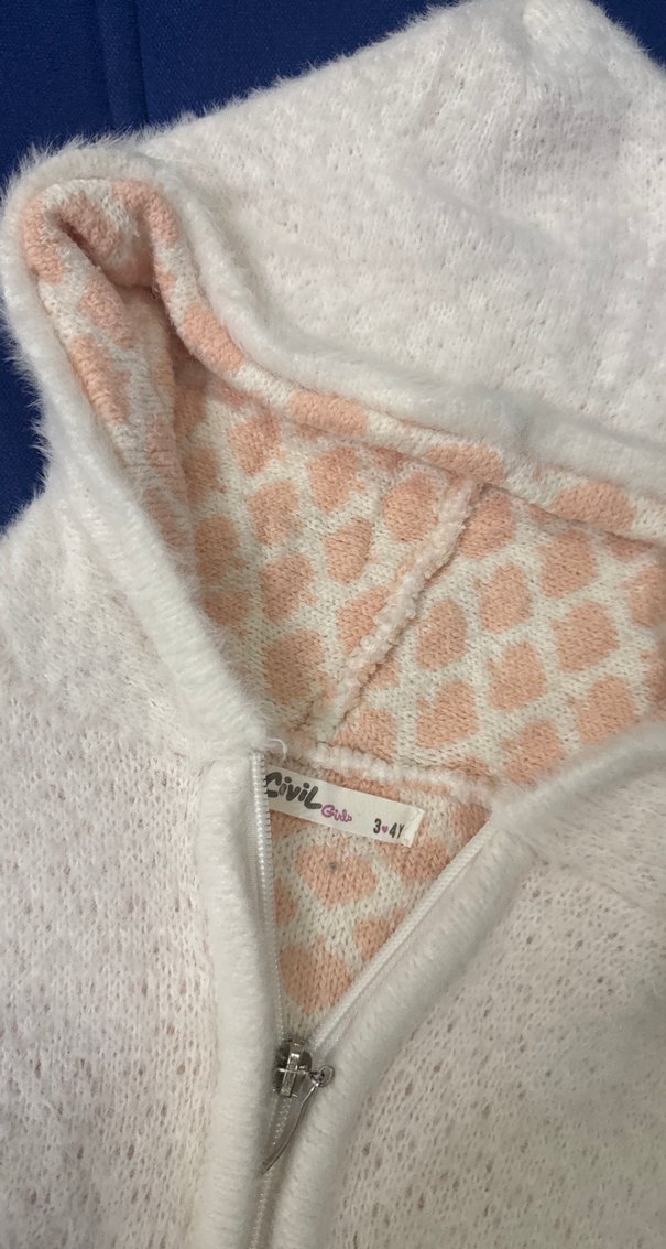 Beyaz Kapüşonlu Kız Çocuk Triko Ceket 3-4 yaş - Görsel 2