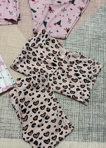 Kız Çocuk pijama takımı 5-6 yaş - Görsel 4
