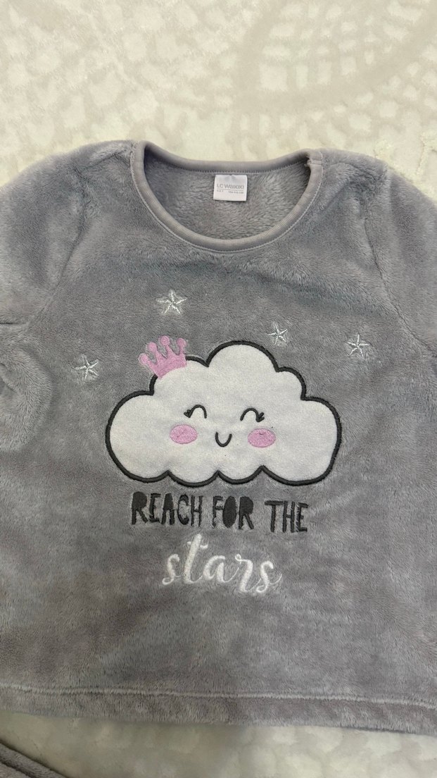 Gri Peluş Detaylı Kız Pijama Takımı - Görsel 3