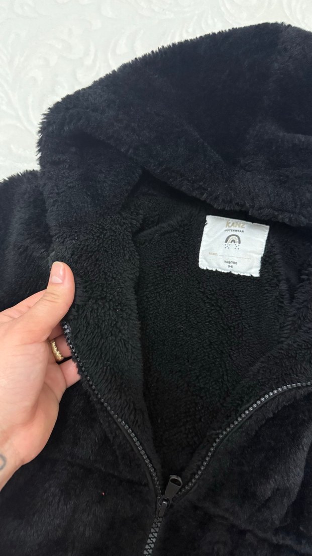 Kız Çocuk Siyah Kürklü Kapüşonlu Mont - Görsel 5