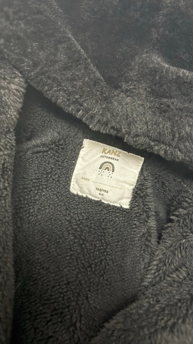 Kız Çocuk Siyah Kürklü Kapüşonlu Mont - Görsel 3