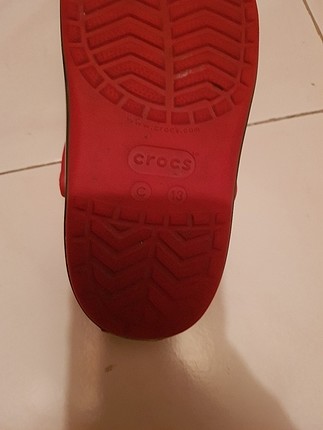 30 Beden kırmızı Renk kırmızı crocs