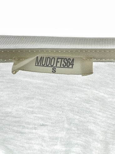 s Beden beyaz Renk Mudo T-shirt %70 İndirimli.